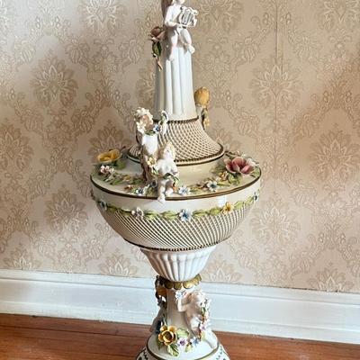 LOT 79D: Gorgeous Vintage Capodimonte Italy Porcelain Cherub Vase / Centerpiece