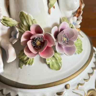 LOT 79D: Gorgeous Vintage Capodimonte Italy Porcelain Cherub Vase / Centerpiece