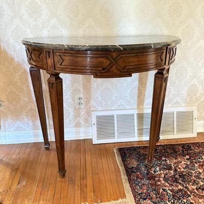 LOT 80L: Marble Top Foyer Table & Grapes / Leaf Motif Vintage Mirror