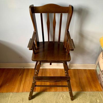 LOT 86 Z: 1983 Hedstrom Children's Wooden Highchair