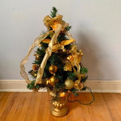 LOT 87 Z: Pair of 2" Pre-lit Christmas Trees