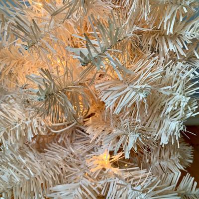 LOT 87 Z: Pair of 2" Pre-lit Christmas Trees