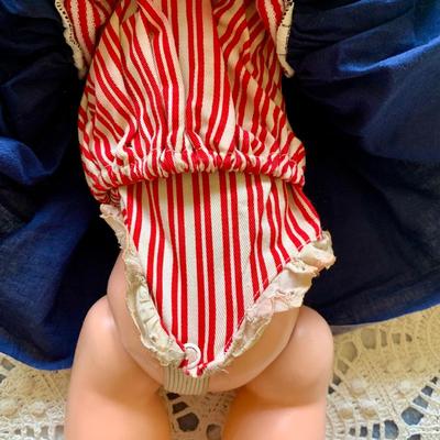 LOT 89 Y: Vintage Articulated Plastic Doll Collection & a Porcelain Dynasty Doll