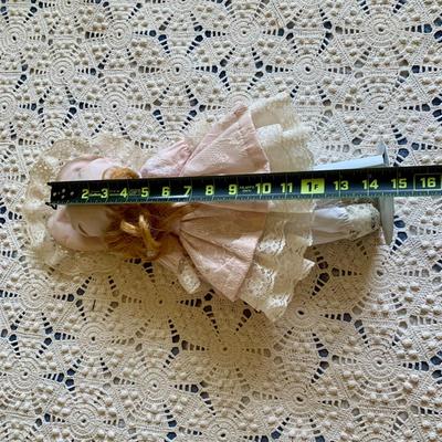 LOT 89 Y: Vintage Articulated Plastic Doll Collection & a Porcelain Dynasty Doll