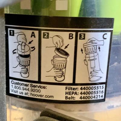 LOT 90 Y: Hoover Air Lite Vacuum Cleaner #UH72460