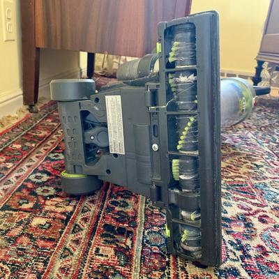 LOT 90 Y: Hoover Air Lite Vacuum Cleaner #UH72460