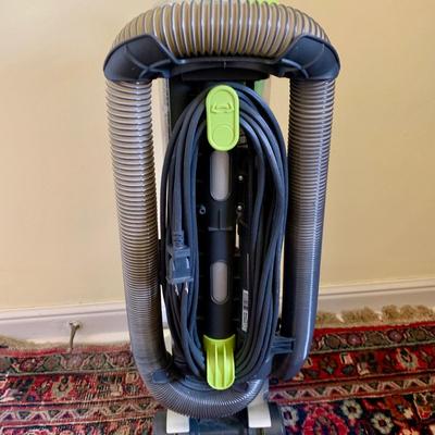 LOT 90 Y: Hoover Air Lite Vacuum Cleaner #UH72460