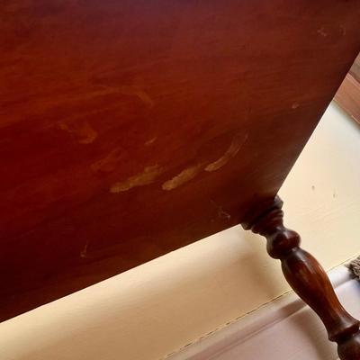 LOT 91 Y: Vintage Hollywood Regency Multi-Grain Figured Wood Bed Frame w/ Wheels & Side Table