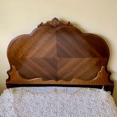 LOT 91 Y: Vintage Hollywood Regency Multi-Grain Figured Wood Bed Frame w/ Wheels & Side Table