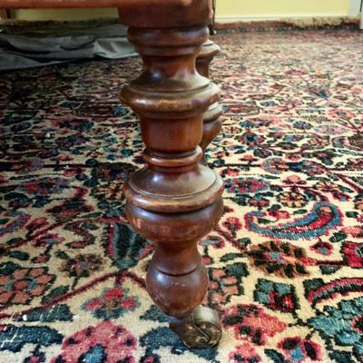 LOT 91 Y: Vintage Hollywood Regency Multi-Grain Figured Wood Bed Frame w/ Wheels & Side Table