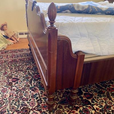 LOT 91 Y: Vintage Hollywood Regency Multi-Grain Figured Wood Bed Frame w/ Wheels & Side Table