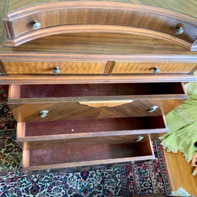 LOT 92 Y: Vintage Hollywood Regency Multi-Grain Figured Wood 6 Drawer Dresser w/ Removable Mirror