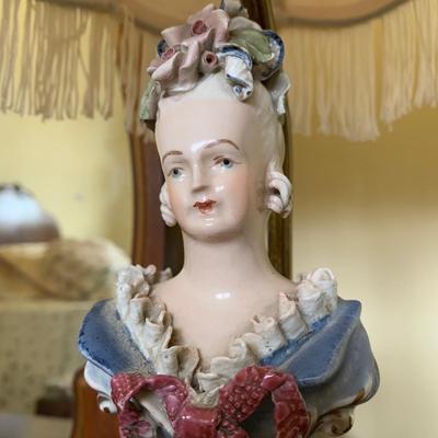 LOT 93 Y: Vintage Cordey Victorian Lord & Lady Bust Lamps