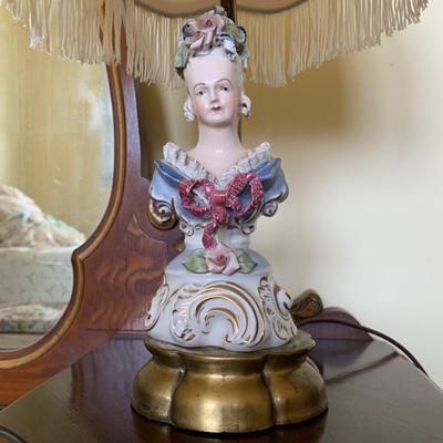 LOT 93 Y: Vintage Cordey Victorian Lord & Lady Bust Lamps