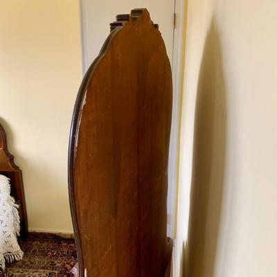 LOT 94 Y: Vintage Hollywood Regency Multi-grain Figured Wood Vanity w/ Bench