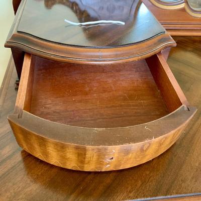 LOT 94 Y: Vintage Hollywood Regency Multi-grain Figured Wood Vanity w/ Bench