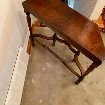 LOT 95 H: Vintage Syroco Hollywood Regency Style Wall Mirror & Ornate Entryway Table