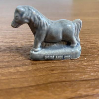 LOT 106 D: Vintage Animal Figurines: Avon, Wade Whimsies & More