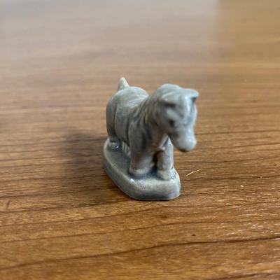 LOT 106 D: Vintage Animal Figurines: Avon, Wade Whimsies & More