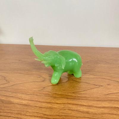 LOT 106 D: Vintage Animal Figurines: Avon, Wade Whimsies & More