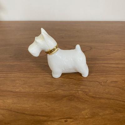 LOT 106 D: Vintage Animal Figurines: Avon, Wade Whimsies & More