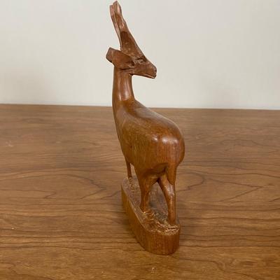 LOT 106 D: Vintage Animal Figurines: Avon, Wade Whimsies & More