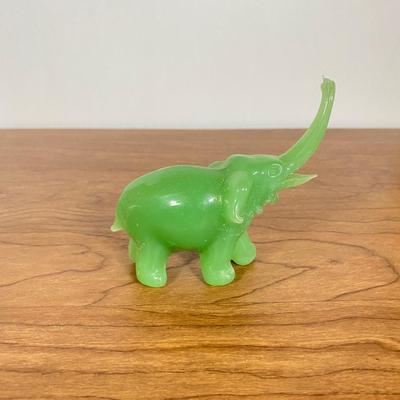 LOT 106 D: Vintage Animal Figurines: Avon, Wade Whimsies & More