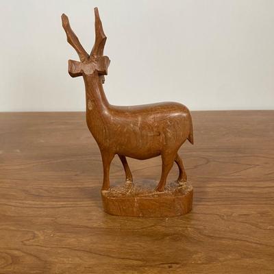 LOT 106 D: Vintage Animal Figurines: Avon, Wade Whimsies & More