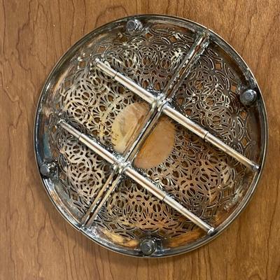 LOT 107D: Silverplate Pitchers and Servingware