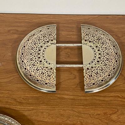 LOT 107D: Silverplate Pitchers and Servingware