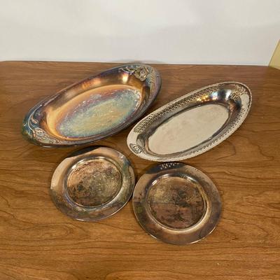 LOT 107D: Silverplate Pitchers and Servingware