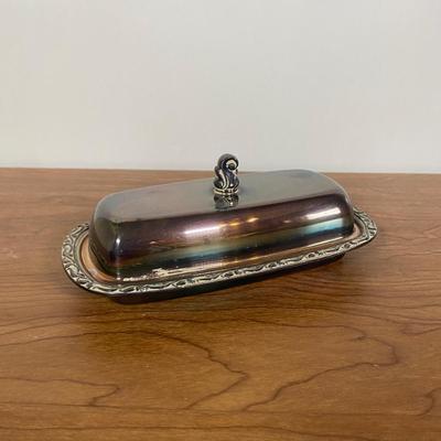 LOT 107D: Silverplate Pitchers and Servingware