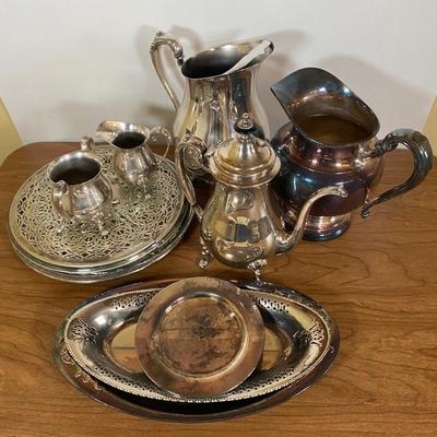 LOT 107D: Silverplate Pitchers and Servingware
