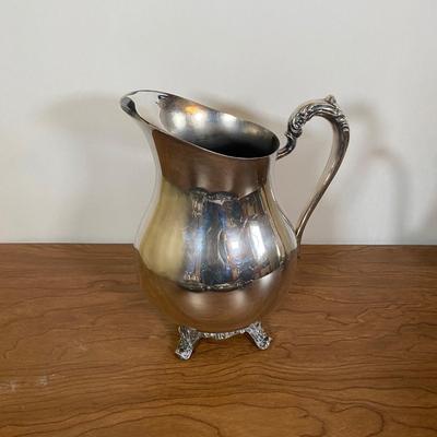 LOT 107D: Silverplate Pitchers and Servingware