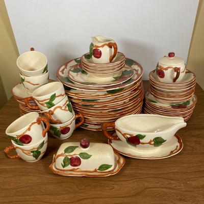 LOT 113D: Francesian Apple Fine China Mixed Set