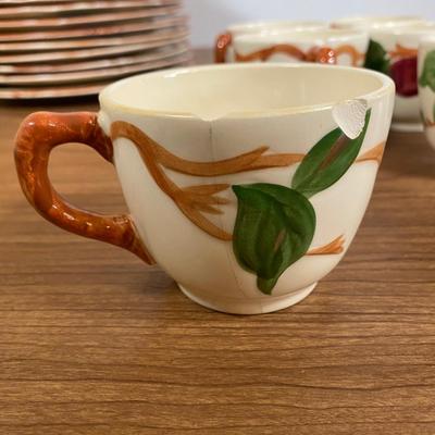 LOT 113D: Francesian Apple Fine China Mixed Set