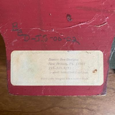 LOT 114: Handcrafted Santa Home Decor