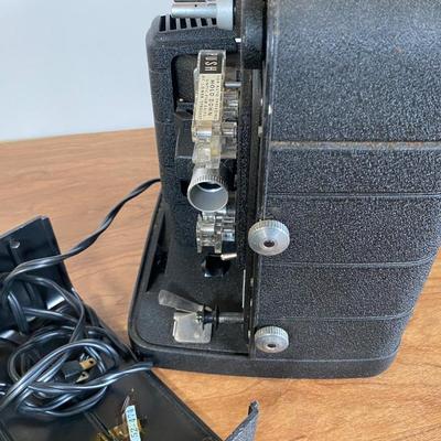 LOT 120F: Bell & Howell Projector: Model 256