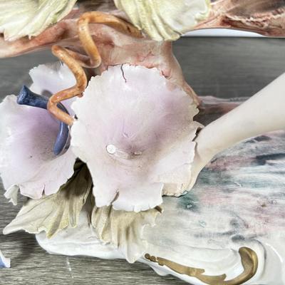 LOT 123F: Vintage Capodimonte Italy Porcelain Sculpture FF176 (13")