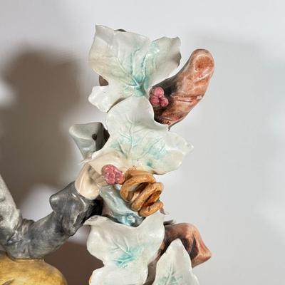 LOT 124F: Vintage Capodimonte Italy Porcelain Sculpture FF177 (13")