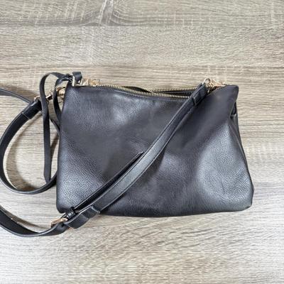 LOT 126F: Black Handbag Collection: Anne Klein, Toni, Under One Sky & Charter Club