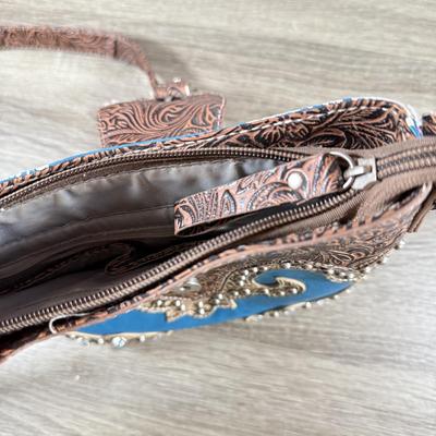 LOT 131F: Southwestern Style Purse & The Icing Purse