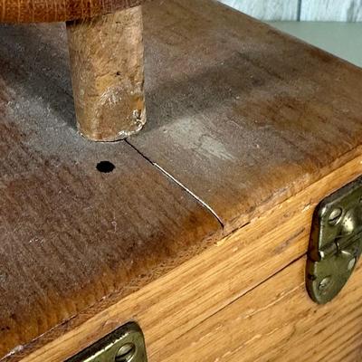 LOT 141B: Vintage Esquire Shoe Valet De Luxe Shoe Shine Box & More