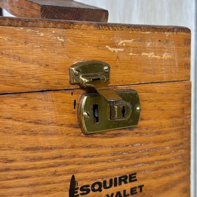 LOT 141B: Vintage Esquire Shoe Valet De Luxe Shoe Shine Box & More