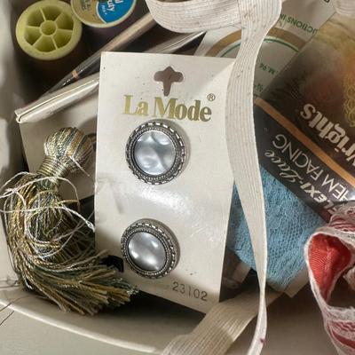 LOT 142B: Crafting / Sewing Materials Supplies & More!