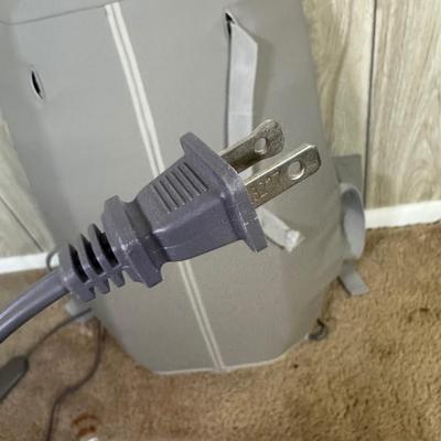 LOT 145B: Two HoMedics Shiatsu Massage Cushions