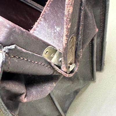 LOT 146B: Vintage Locking Briefcases - Samsonite & More