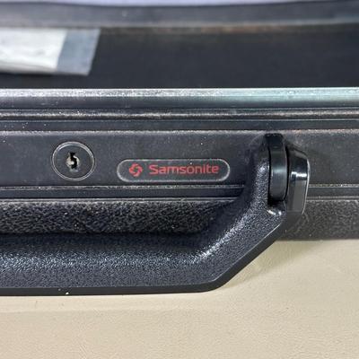 LOT 146B: Vintage Locking Briefcases - Samsonite & More