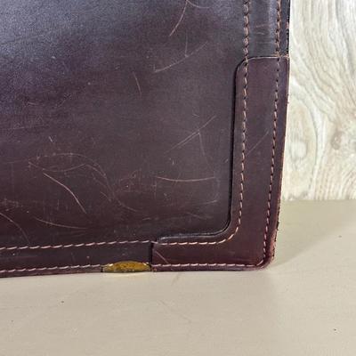 LOT 146B: Vintage Locking Briefcases - Samsonite & More