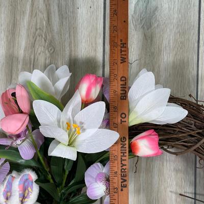 LOT 147B: Collection Of Holiday/Christmas Wreaths